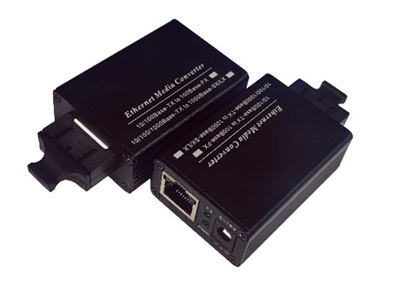 CS-100C-M30 Mini-size 100M media converter, 1300nm